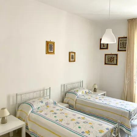 Seafront View Apartment Mola di Bari Exterior photo