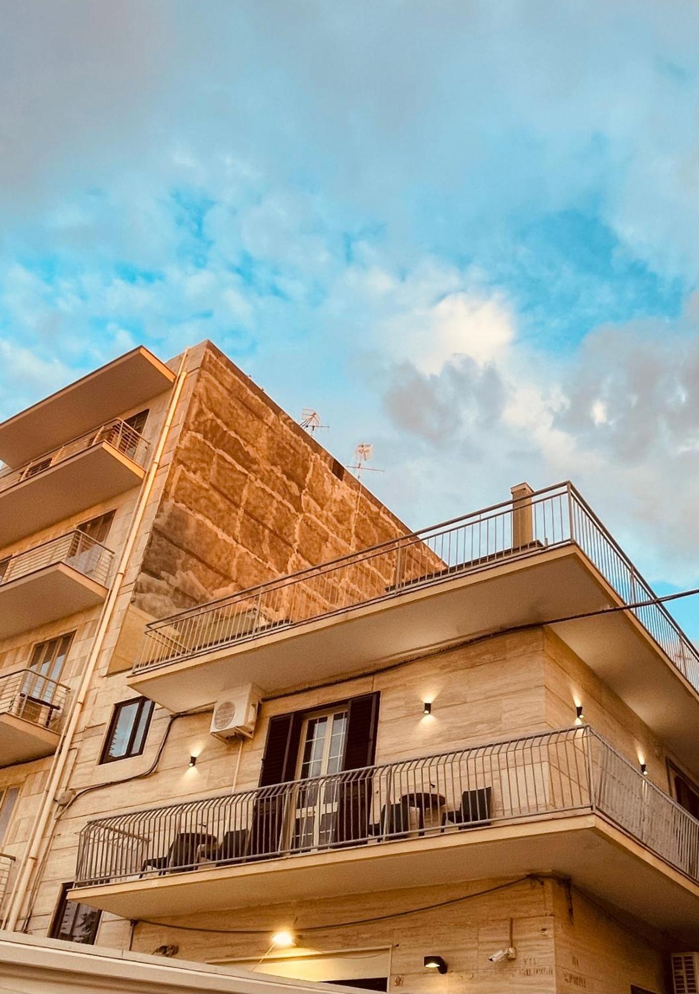 Seafront View Apartment Mola di Bari